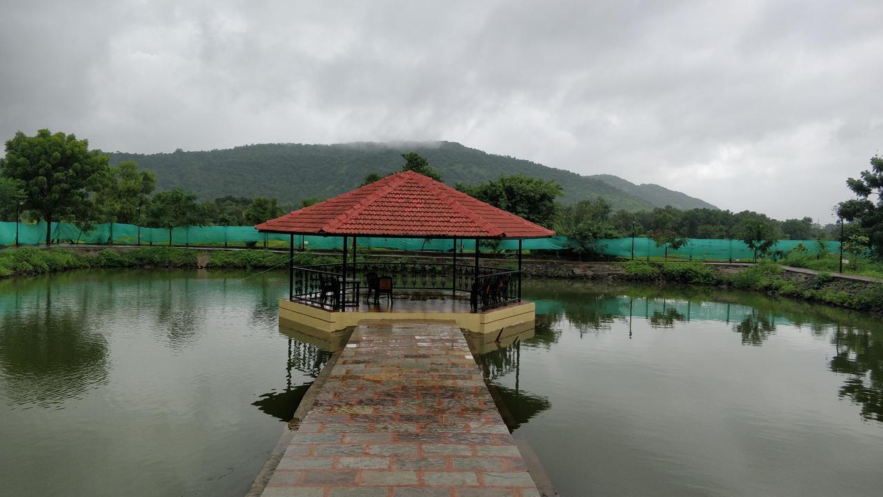 The Kanila Resort Karjat Esterno foto